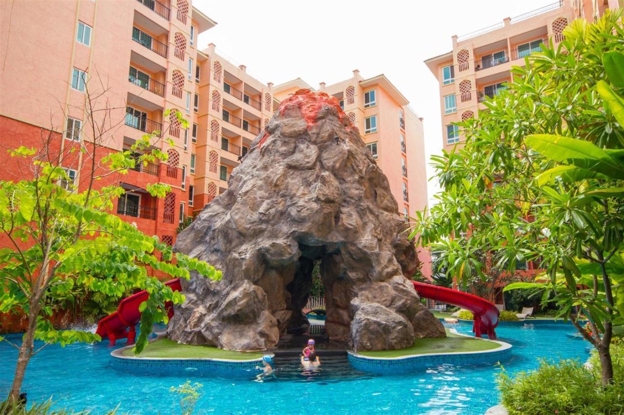 Seven Seas Resort Pattaya By Justin Pantai Jomtien Bagian luar foto