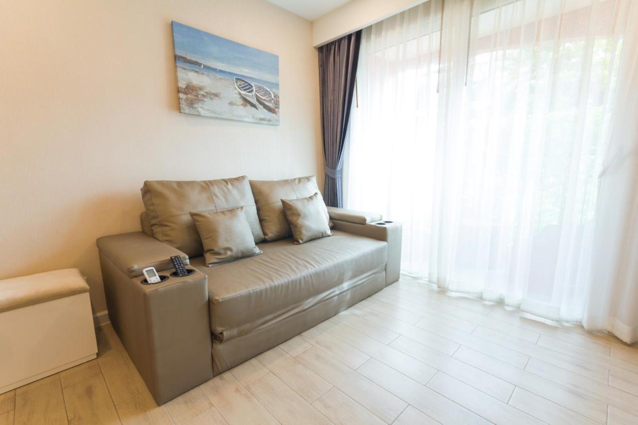 Seven Seas Resort Pattaya By Justin Pantai Jomtien Bagian luar foto
