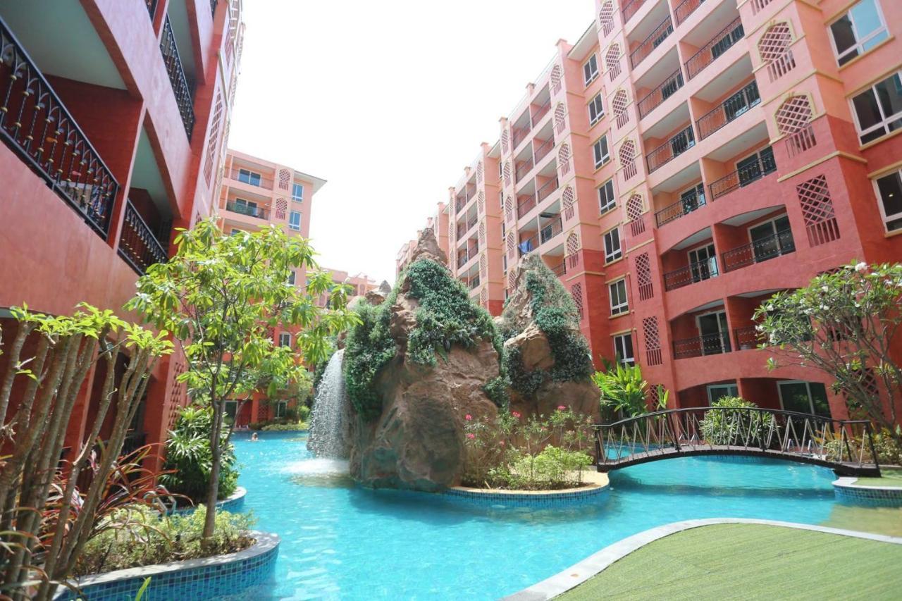 Seven Seas Resort Pattaya By Justin Pantai Jomtien Bagian luar foto